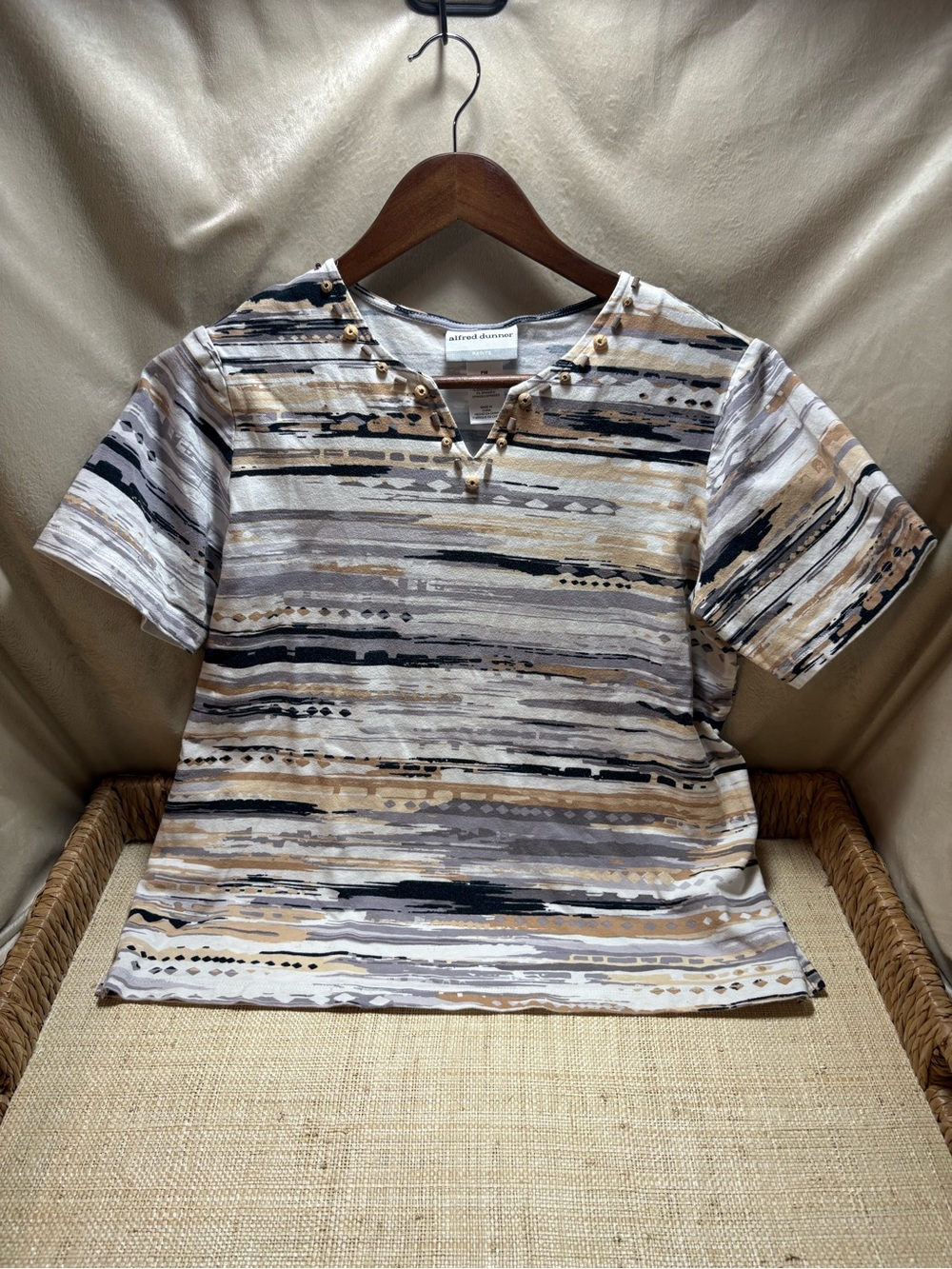 Alfred Dunner Petite PM Abstract Print Embellished V Neck Stretch Top